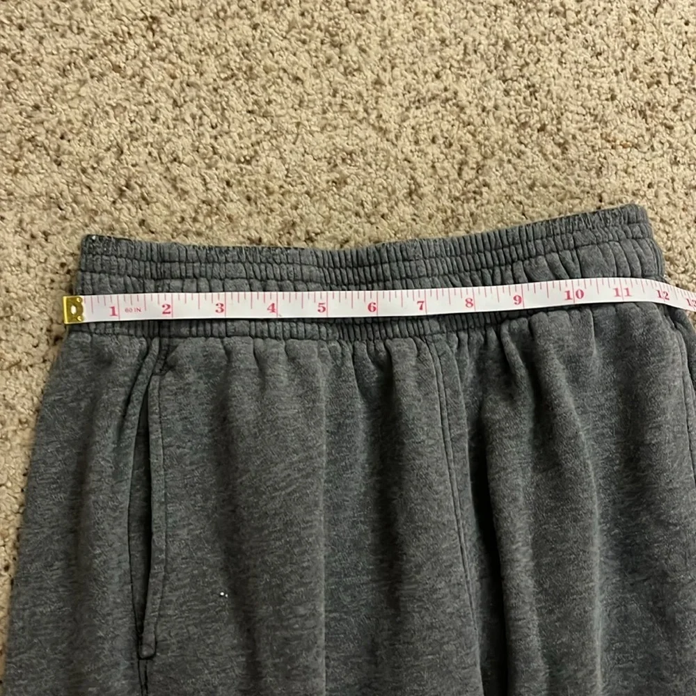 Under Armour Gray Sweatpants Relaxed Fit Joggers